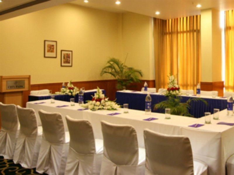 City Park Airport Gurgaon Exterior photo