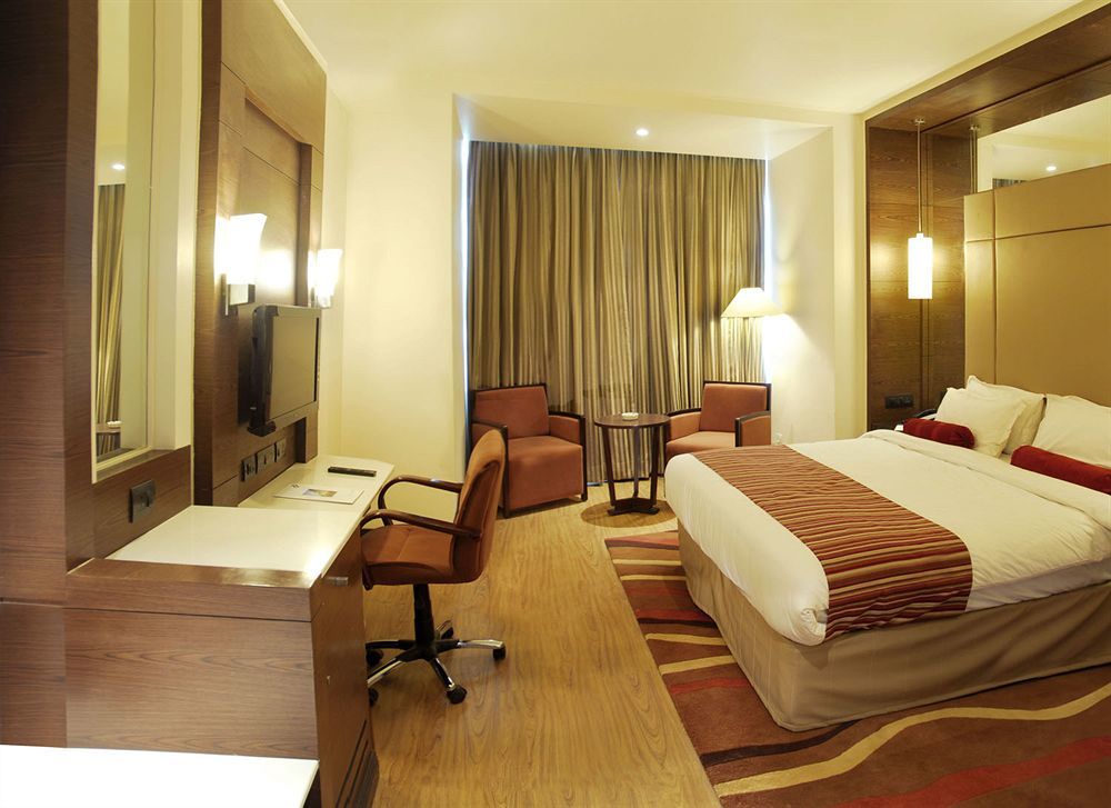 City Park Airport Gurgaon Room photo