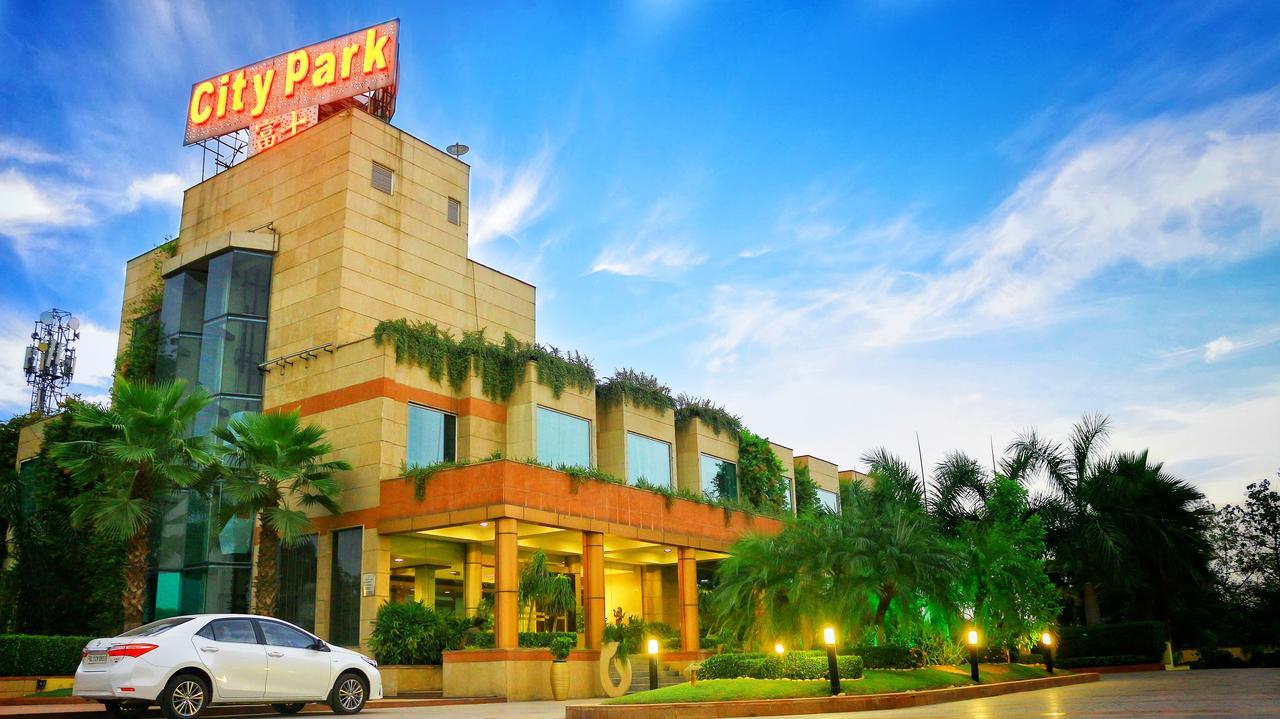 City Park Airport Gurgaon Exterior photo